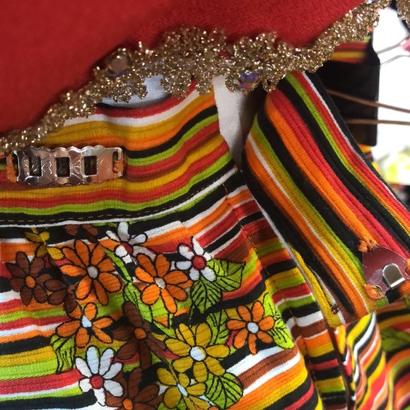 Vintage 1960’s maxi hippie skirt- stripes with large floral- zipper, metal clasp - Picture 5 of 8